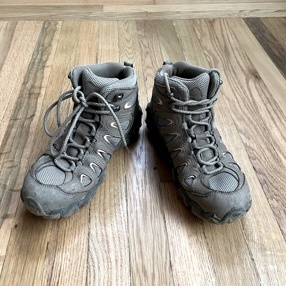 Women’s Obōz Hiking Shoes - Size 10 (Pink and Gray)